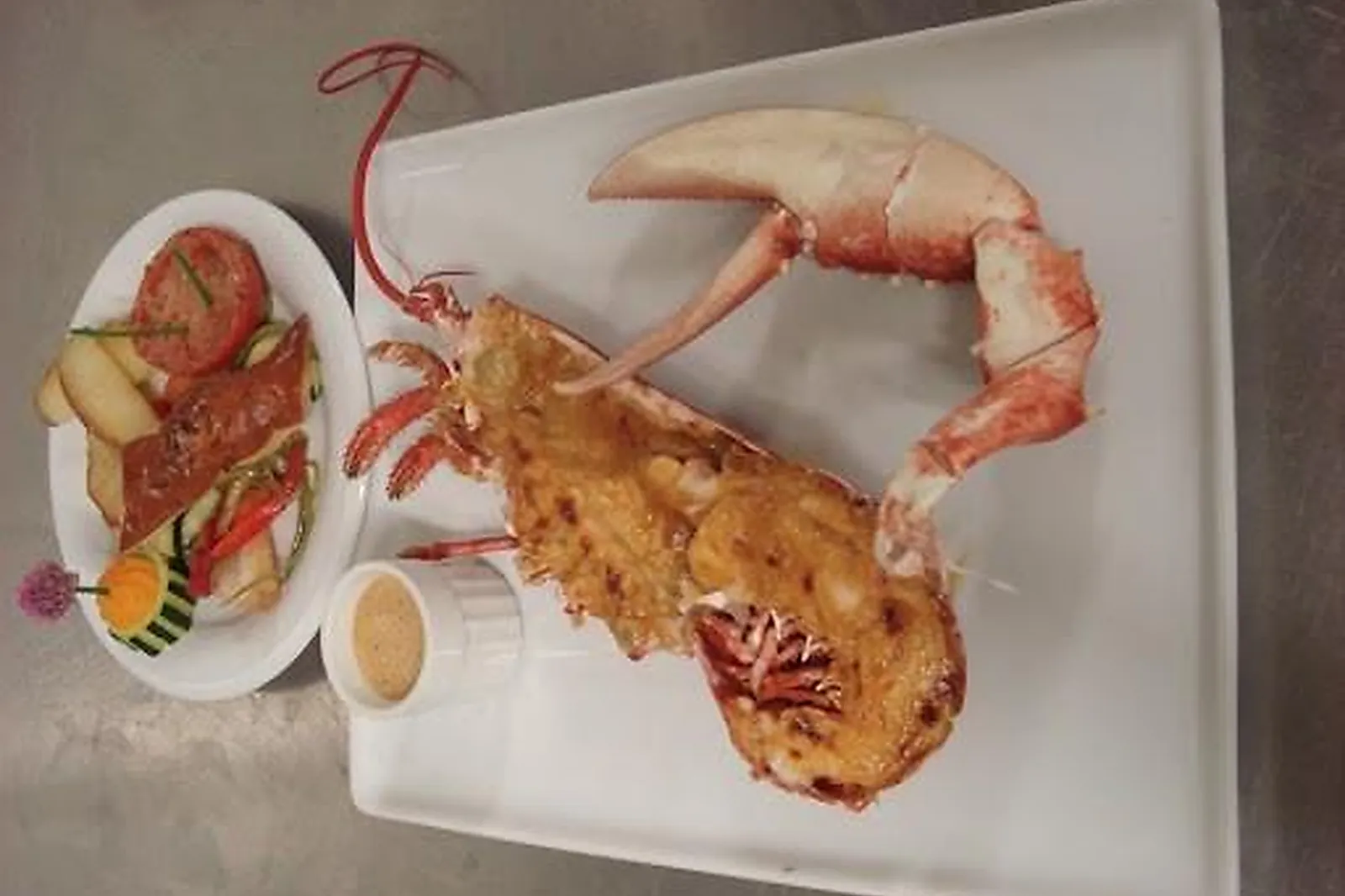 Cafés et Restaurants, RESTAURANTS - BEAUNE (CÔTE-DL&RSQUO;OR) : LE GRAND BLEU BEAUNE