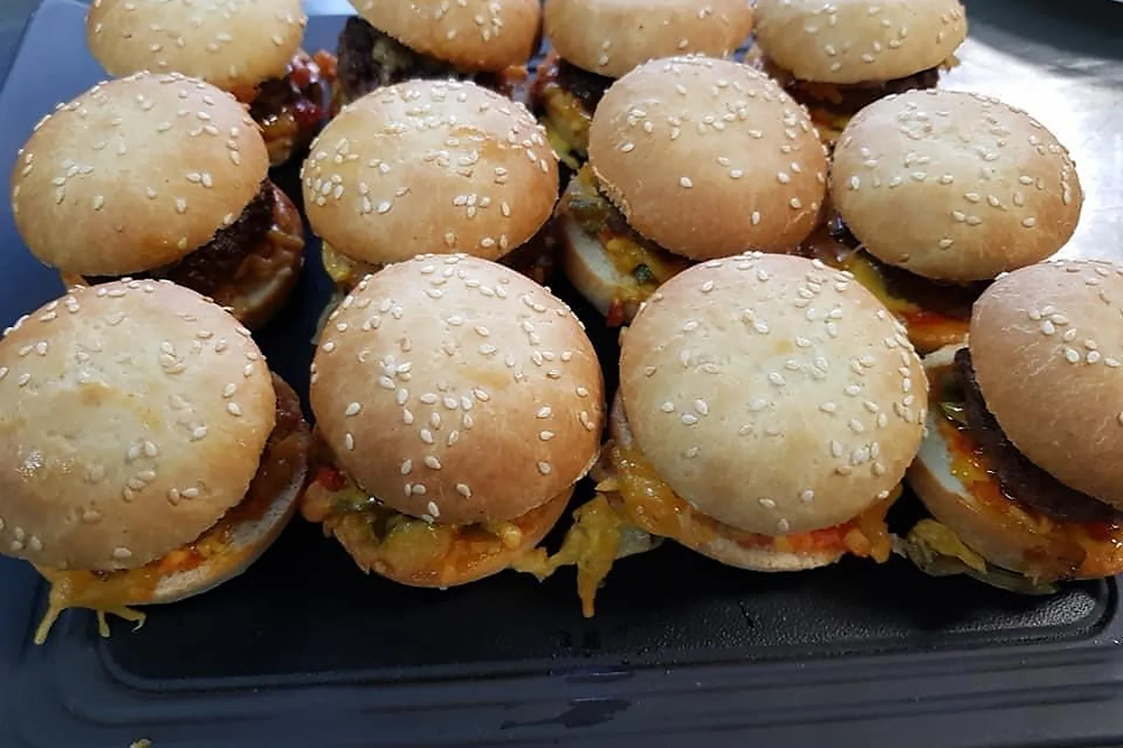 Cafés et Restaurants, RESTAURANTS - BENESTROFF (MOSELLE) : LA TOQUE BLANCHE