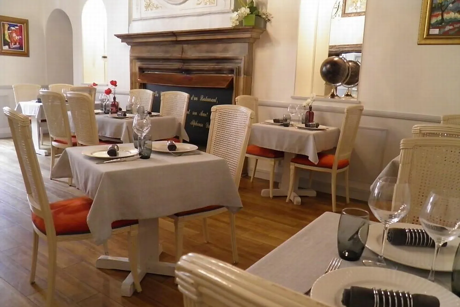 Cafés et Restaurants, RESTAURANTS - BESANCON (DOUBS) : LA TABLE DE CYRILLE