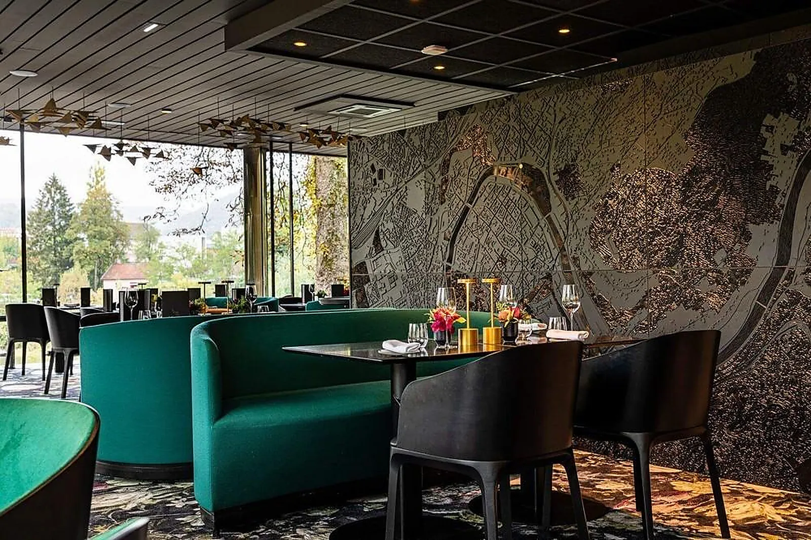 Cafés et Restaurants, RESTAURANTS - BESANCON (DOUBS) : RESTAURANT LE PARC