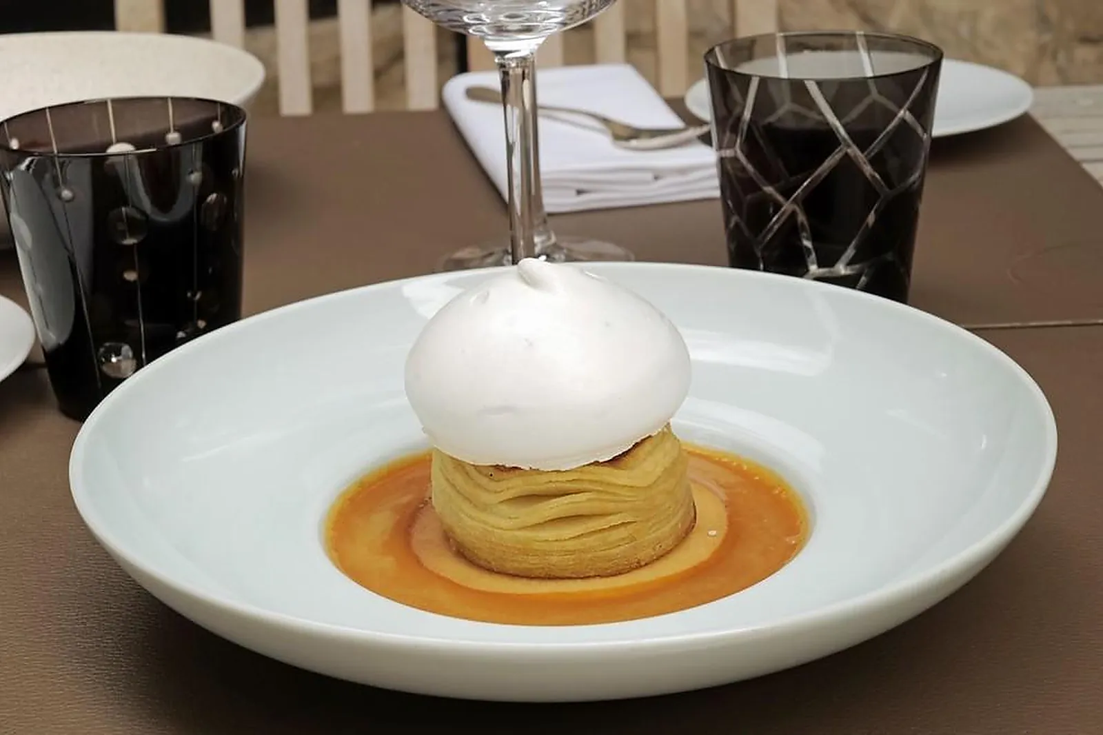 Cafés et Restaurants, RESTAURANTS - BEUVRON-EN-AUGE (CALVADOS) : PAVÉ DL&RSQUO;AUGE