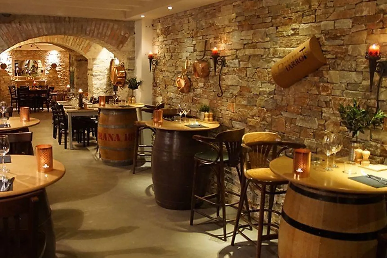 Cafés et Restaurants, RESTAURANTS - BIARRITZ (PYRÉNÉES-ATLANTIQUES) : LE BOUCHON BIARROT