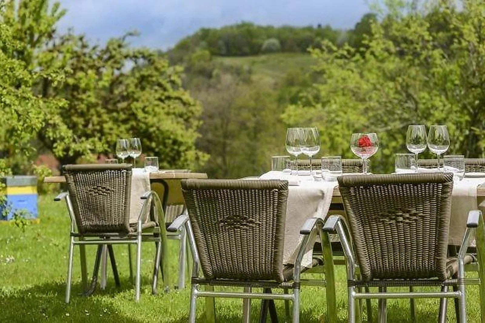 Cafés et Restaurants, RESTAURANTS - BONLIEU (JURA) : AUBERGE DE LA POUTRE