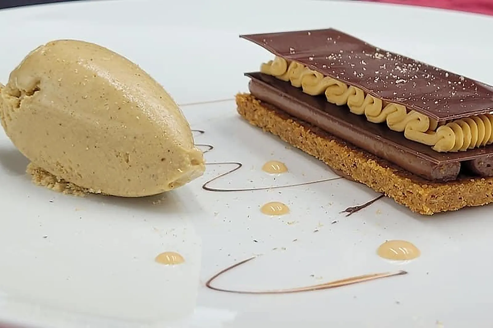 Cafés et Restaurants, RESTAURANTS - BONNEVAUX (CÔTES-DL&RSQUO;ARMOR) : AUBERGE DE LA HAUTE-JOUX