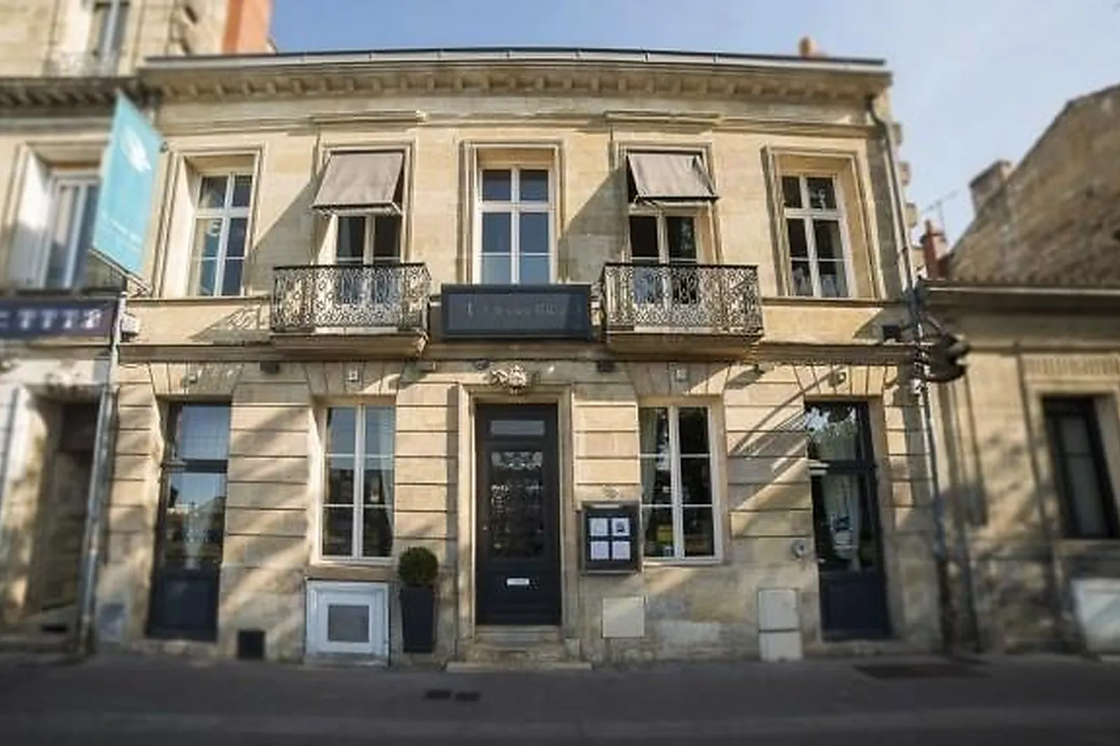 Cafés et Restaurants, RESTAURANTS - BORDEAUX (GIRONDE) : LL&RSQUO;OISEAU BLEU