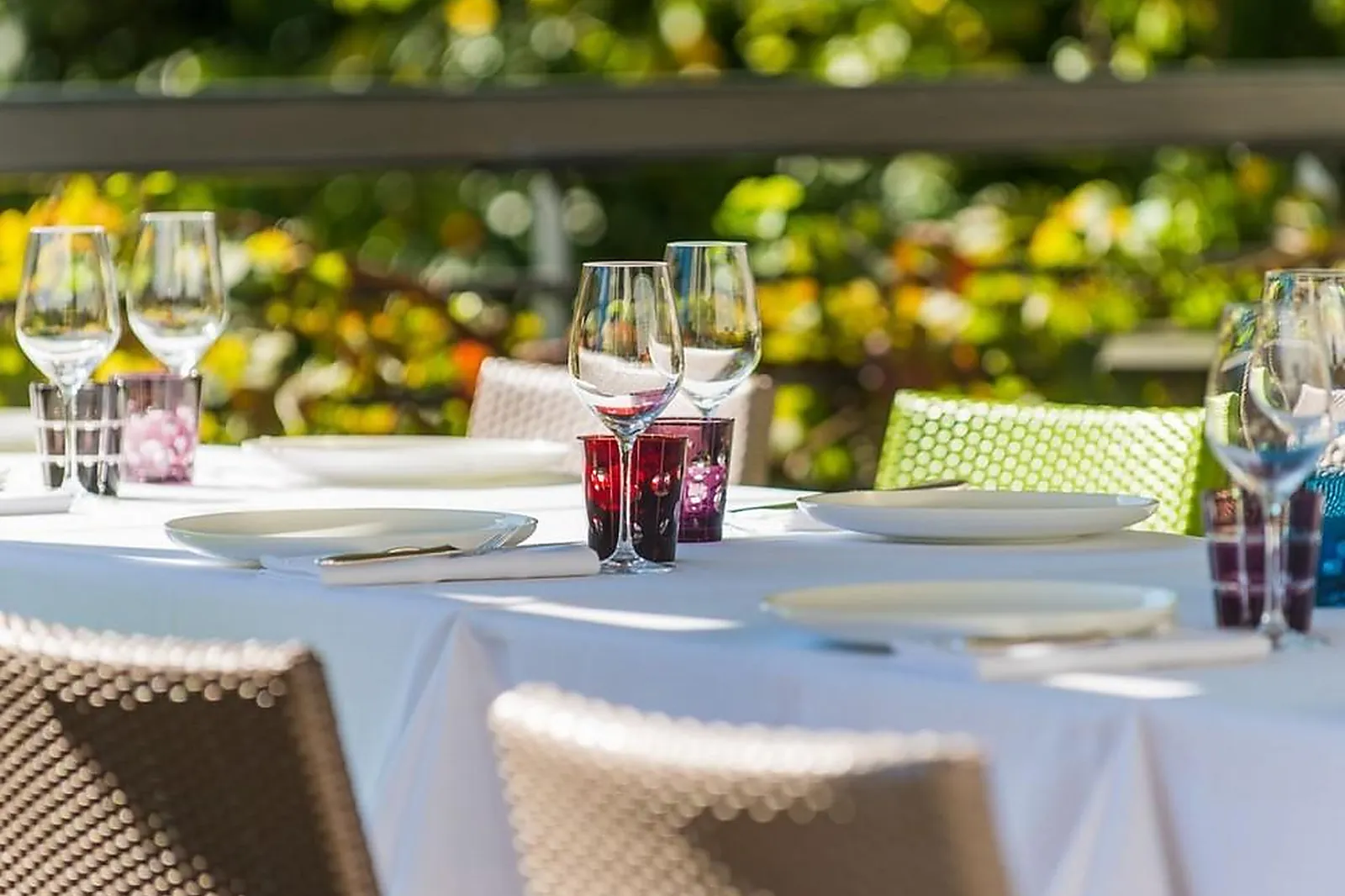 Cafés et Restaurants, RESTAURANTS - BORDEAUX (GIRONDE) : LL&RSQUO;OISEAU BLEU