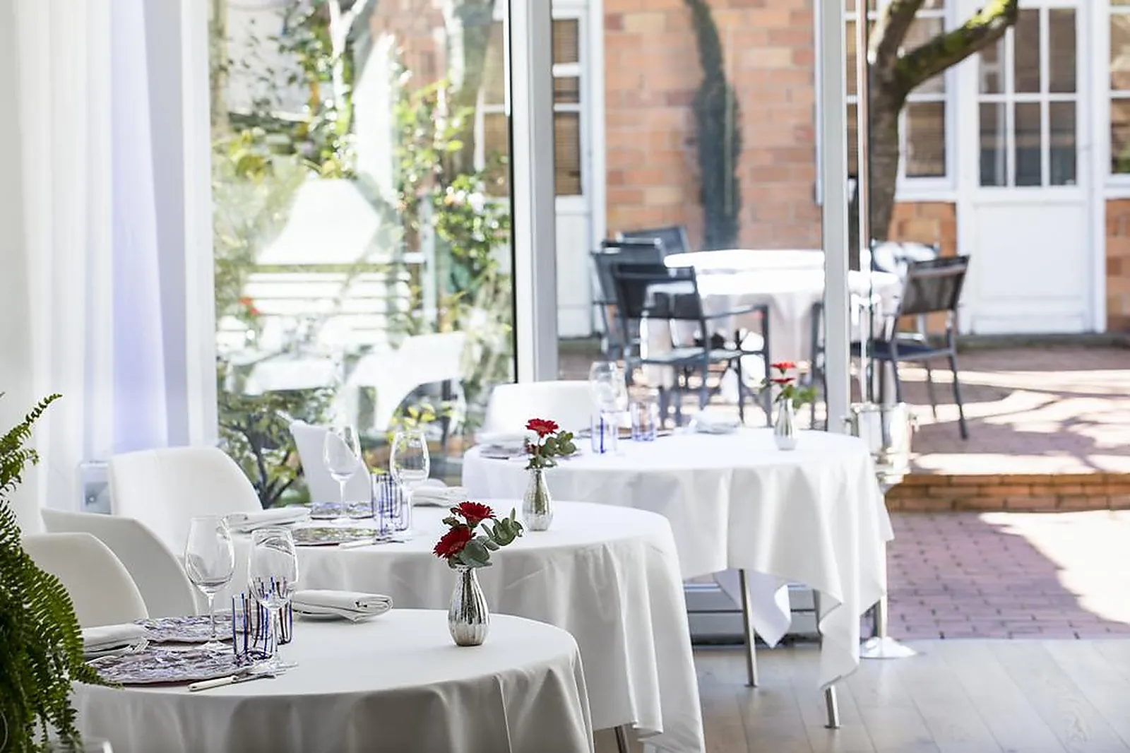 Cafés et Restaurants, RESTAURANTS - BORDEAUX (GIRONDE) : LE PAVILLON DES BOULEVARDS