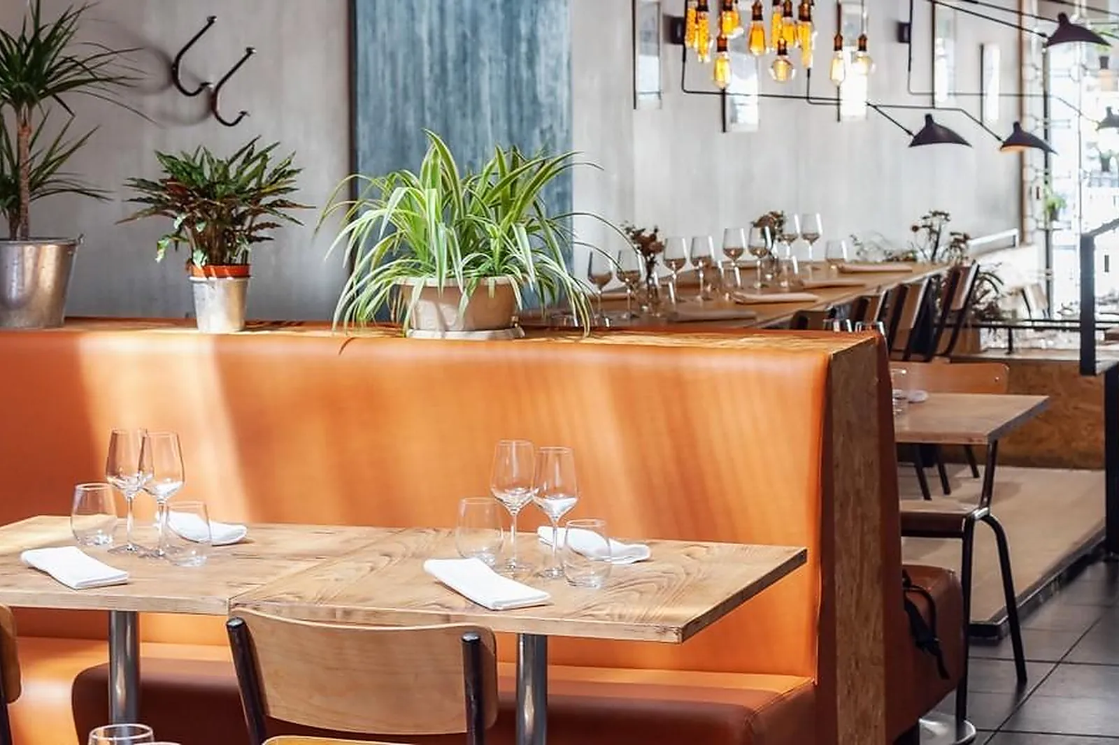 Cafés et Restaurants, RESTAURANTS - BORDEAUX (GIRONDE) : RESTAURANT METS MOTS