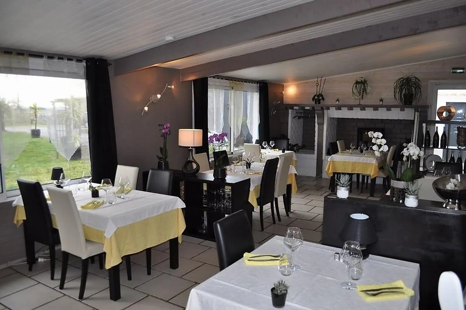 Cafés et Restaurants, RESTAURANTS - BOUIN (VENDÉE) : LL&RSQUO;ECUME GOURMANDE