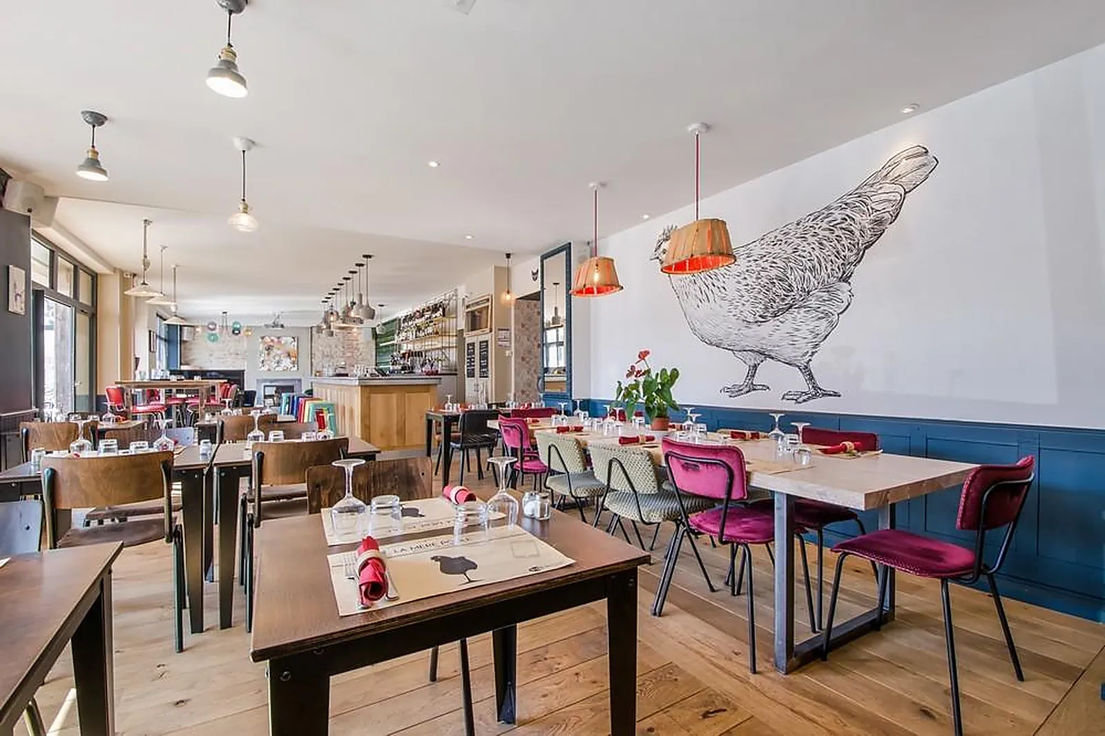 Cafés et Restaurants, RESTAURANTS - BOURGES (CHER) : LA MÈRE POULE