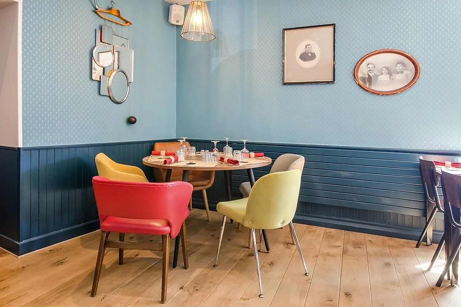 Cafés et Restaurants, RESTAURANTS - BOURGES (CHER) : LA MÈRE POULE