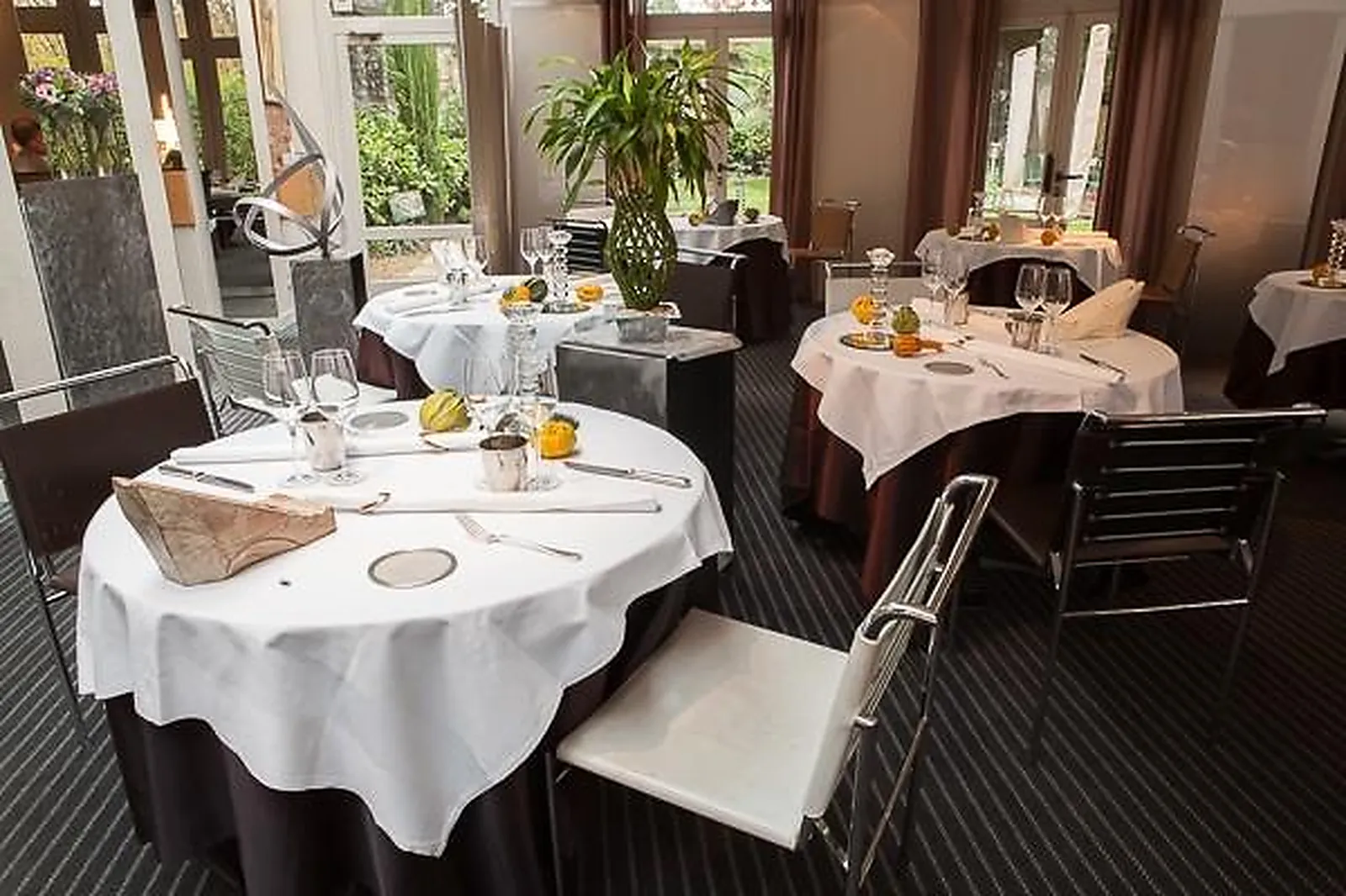 Cafés et Restaurants, RESTAURANTS - BOURRON-MARLOTTE (SEINE-ET-MARNE) : LES PRÉMICES