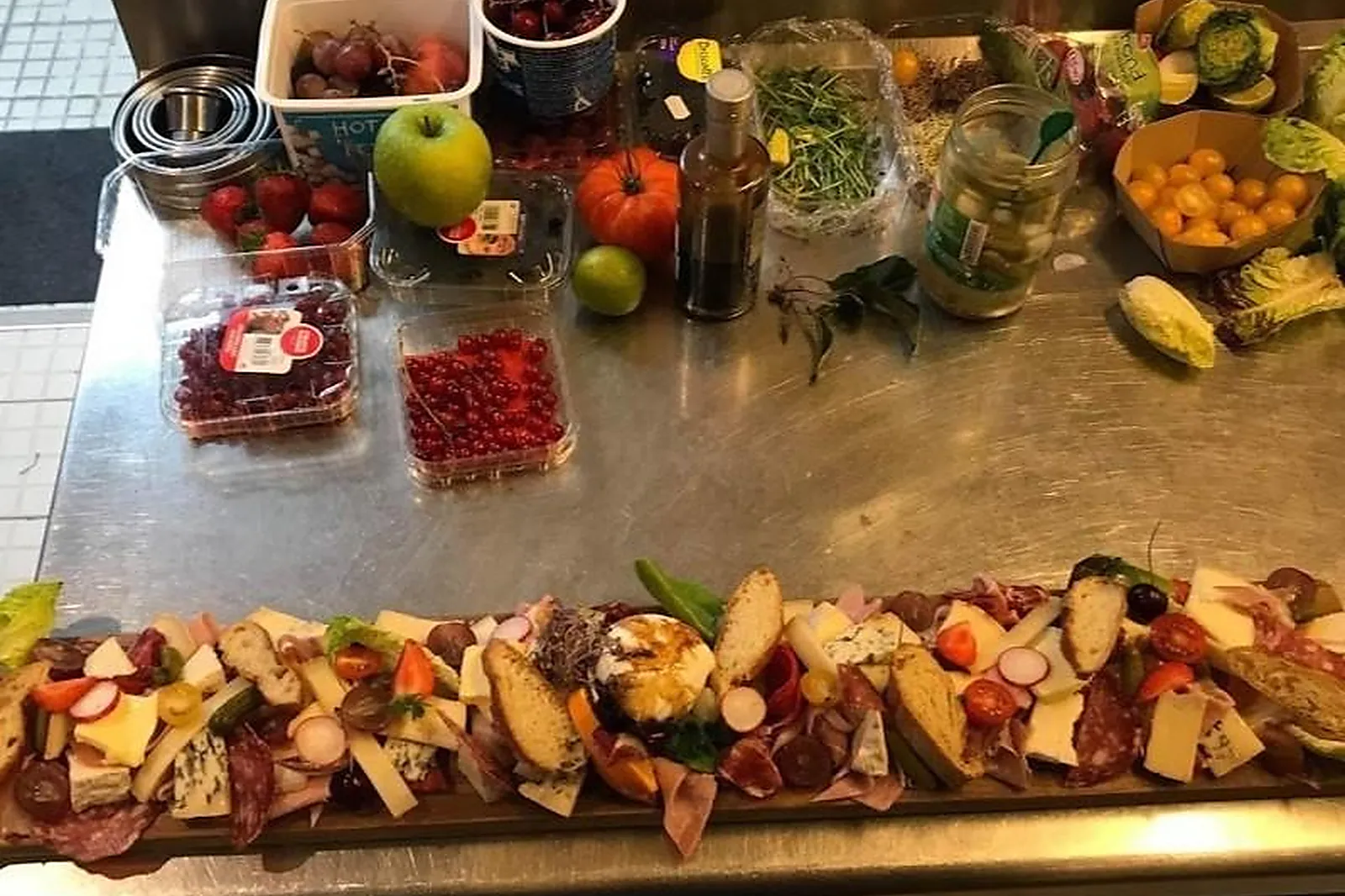 Cafés et Restaurants, RESTAURANTS - BRETEUIL (OISE) : LE LOUNGE