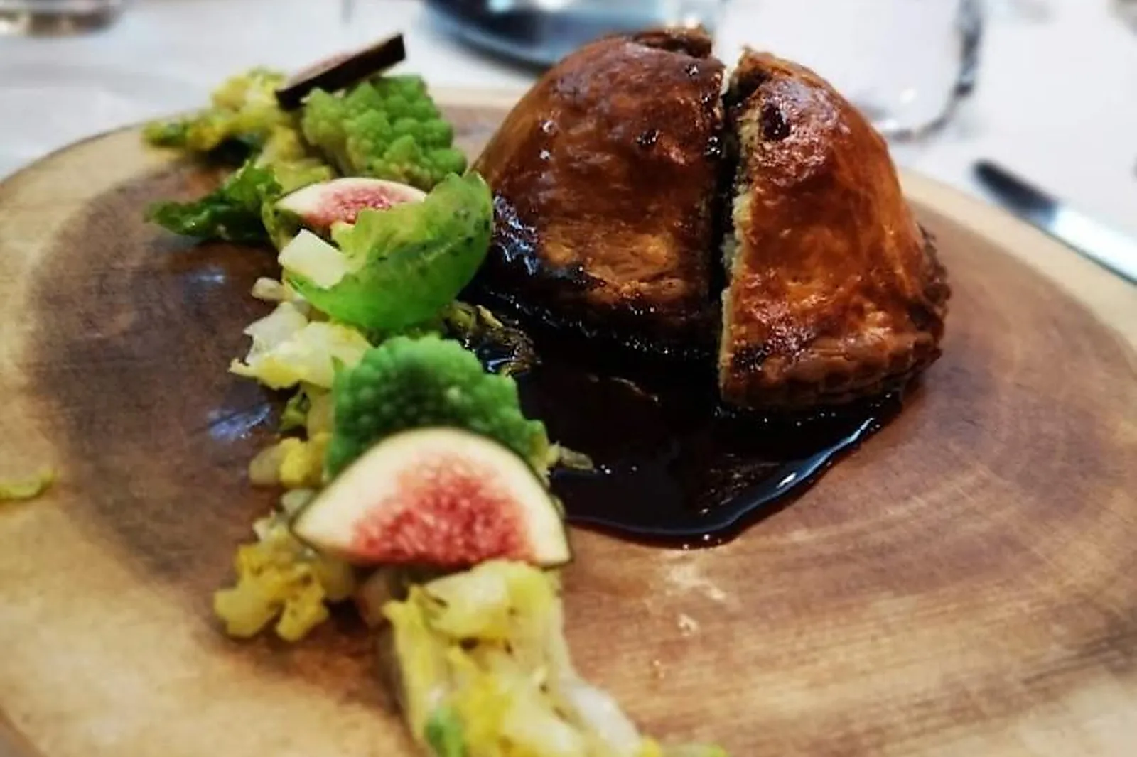 Cafés et Restaurants, RESTAURANTS - BUXY (SAÔNE-ET-LOIRE) : LL&RSQUO;EMPREINTE