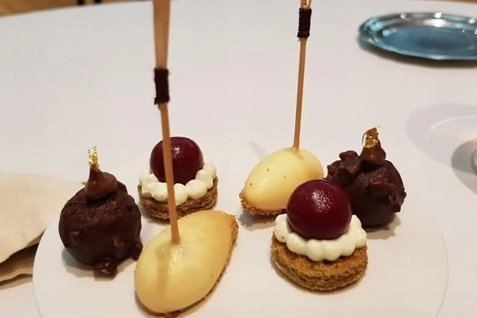 Cafés et Restaurants, RESTAURANTS - BUXY (SAÔNE-ET-LOIRE) : LL&RSQUO;EMPREINTE