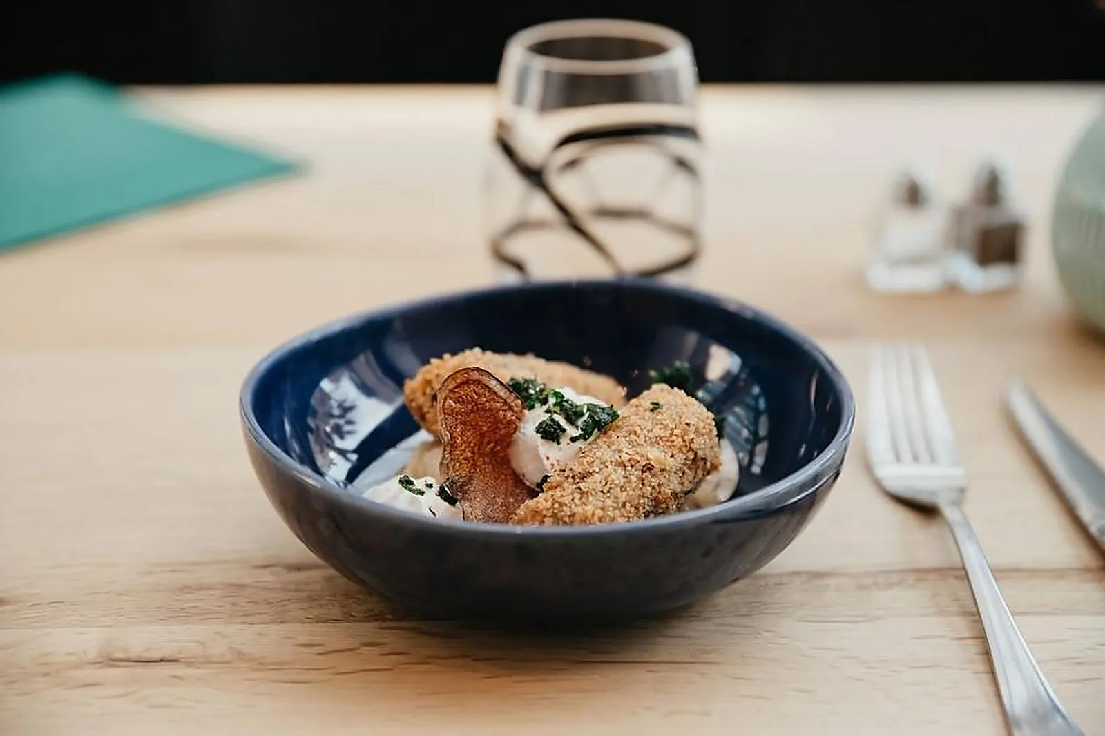 Cafés et Restaurants, RESTAURANTS - CAEN (CALVADOS) : UNE CUILLÈRE CARRÉE