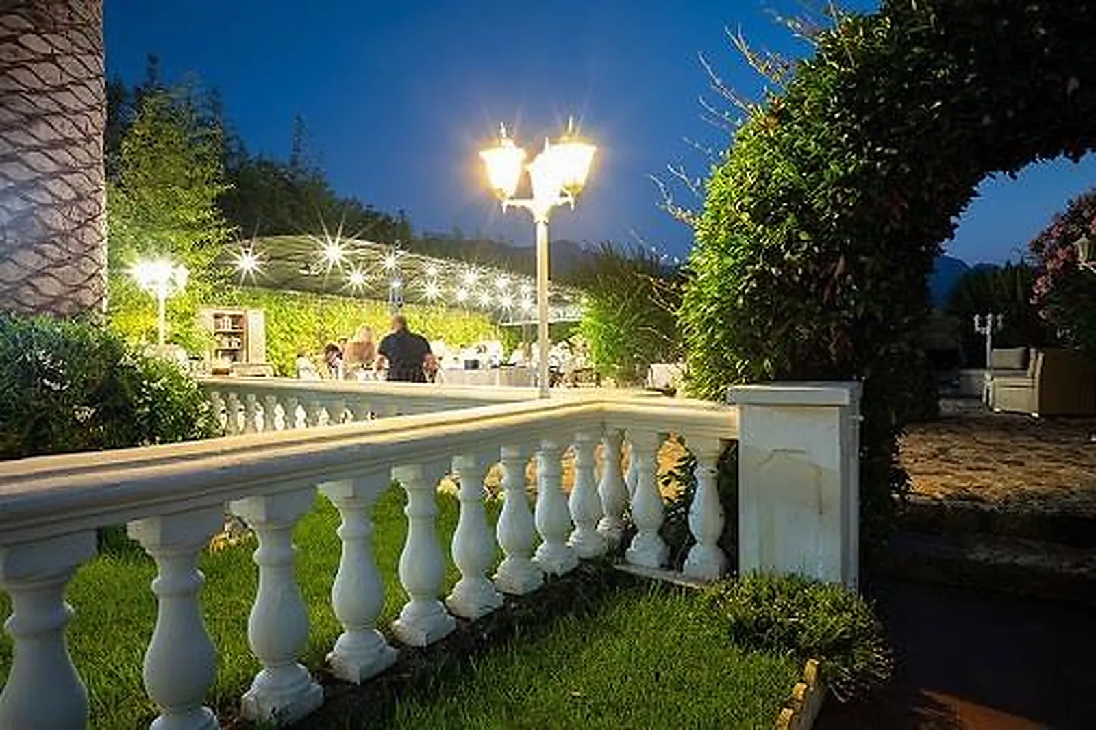 Cafés et Restaurants, RESTAURANTS - CALENZANA (CORSE 2A-2B) : LL&RSQUO;ANGE DES MERS