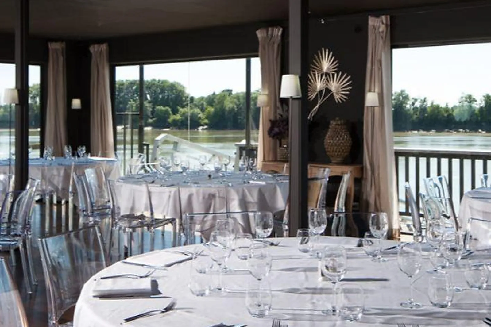 Cafés et Restaurants, RESTAURANTS - CAMBLANES-ET-MEYNAC (GIRONDE) : MAISON DU FLEUVE