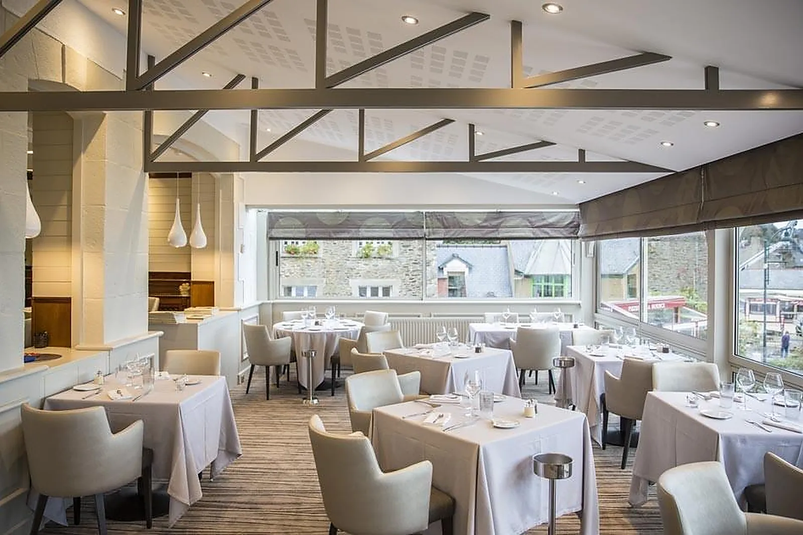 Cafés et Restaurants, RESTAURANTS - CANCALE (ILLE-ET-VILAINE) : CÔTÉ MER