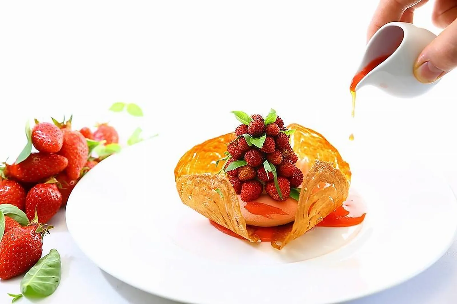 Cafés et Restaurants, RESTAURANTS - CASSIS (BOUCHES-DU-RHÔNE) : LA VILLA MADIE