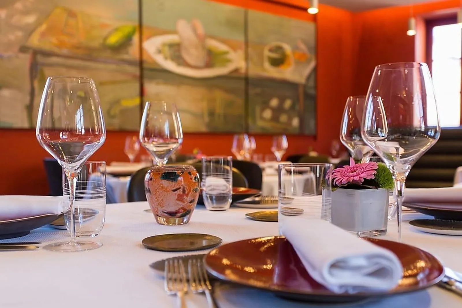 Cafés et Restaurants, RESTAURANTS - CHAINTRE (SAÔNE-ET-LOIRE) : LA TABLE DE CHAINTRÉ