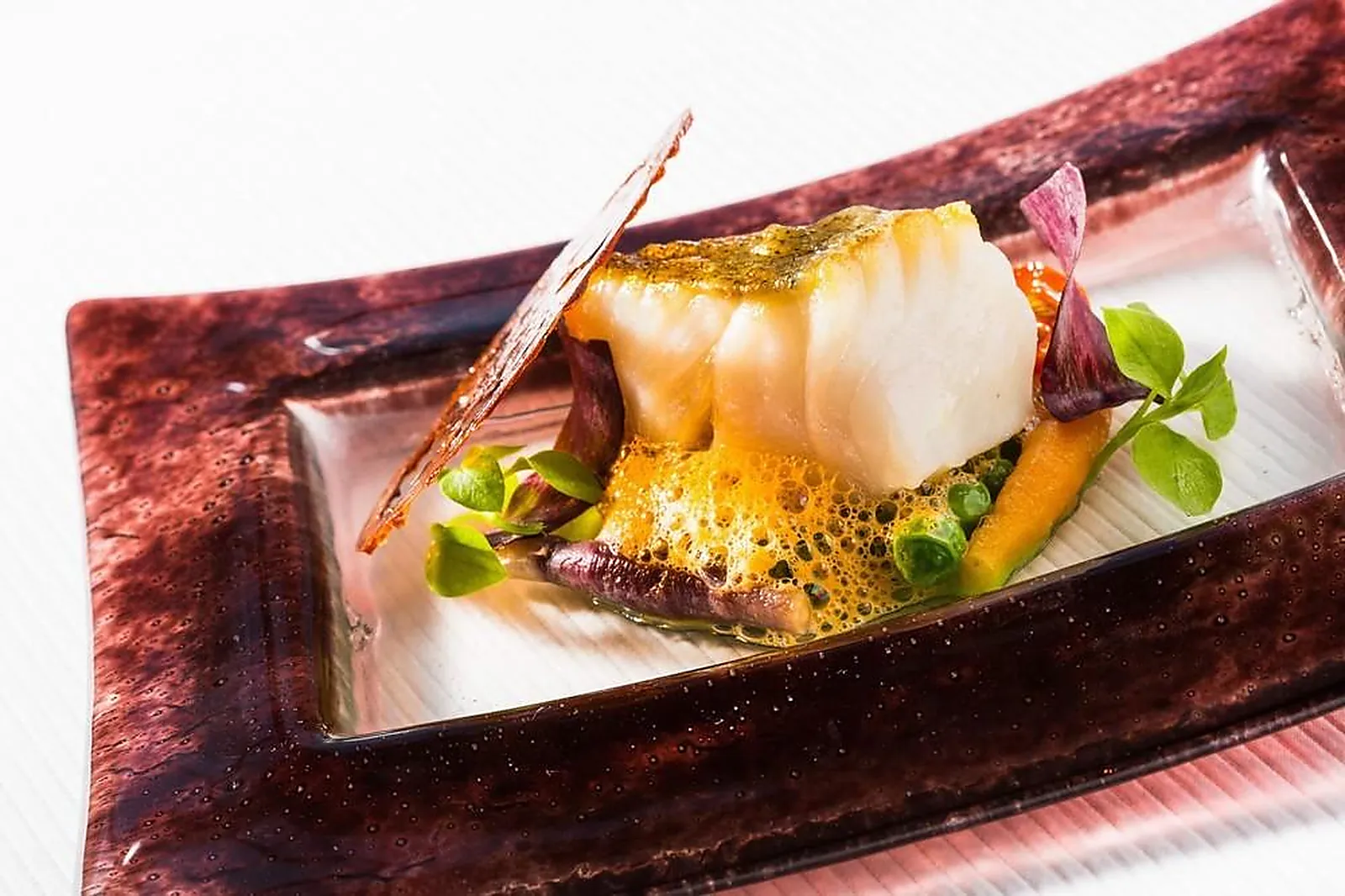 Cafés et Restaurants, RESTAURANTS - CHAINTRE (SAÔNE-ET-LOIRE) : LA TABLE DE CHAINTRÉ