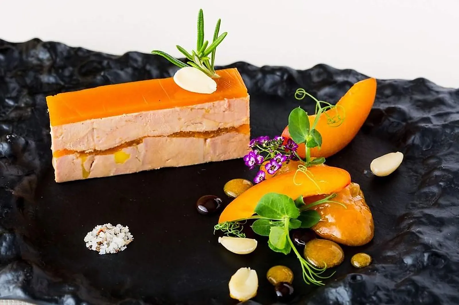 Cafés et Restaurants, RESTAURANTS - CHAMESOL (DOUBS) : RESTAURANT MON PLAISIR