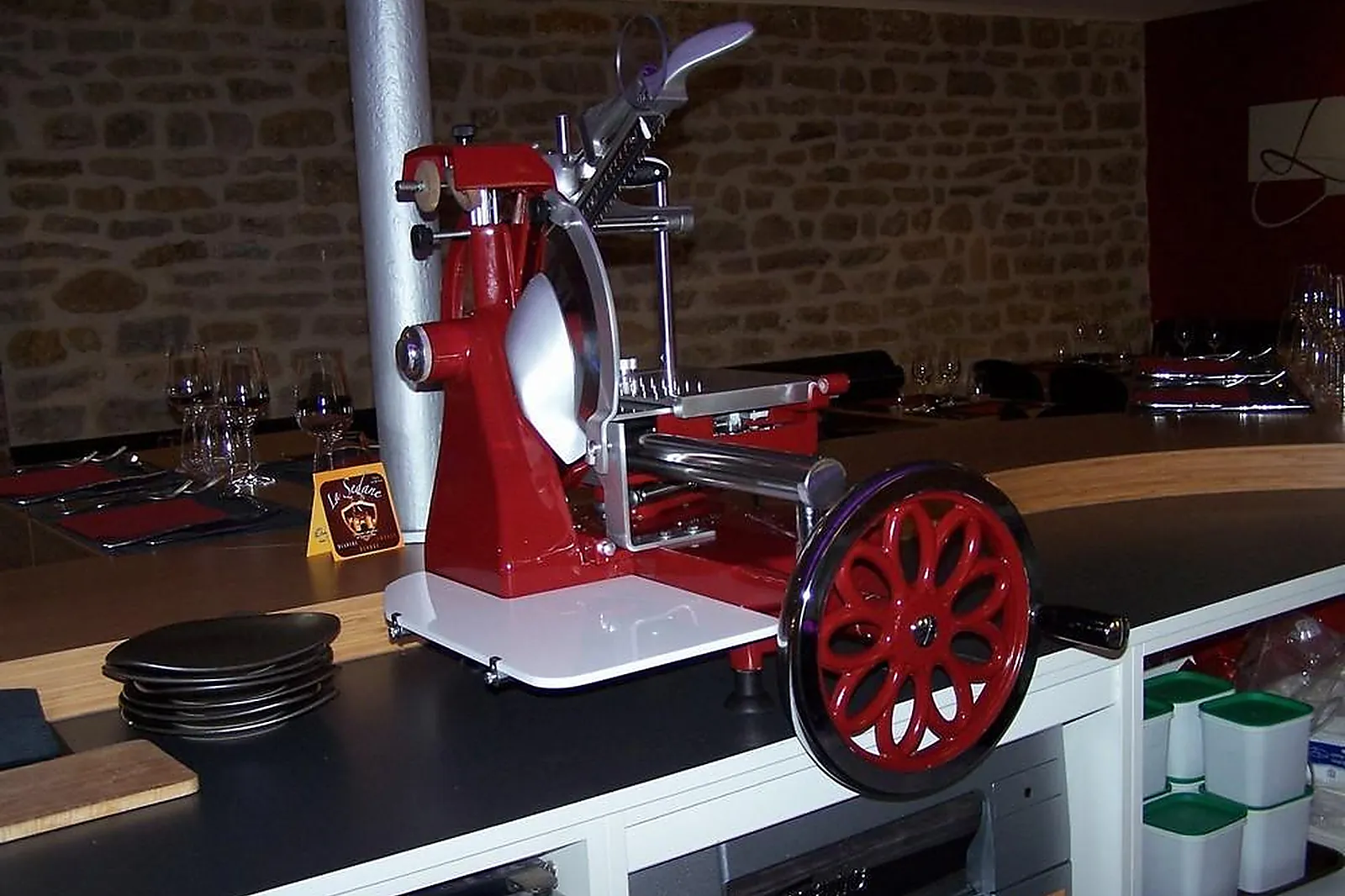 Cafés et Restaurants, RESTAURANTS - CHARLEVILLE-MEZIERES (ARDENNES) : LA TABLE DL&RSQUO;ARTHUR