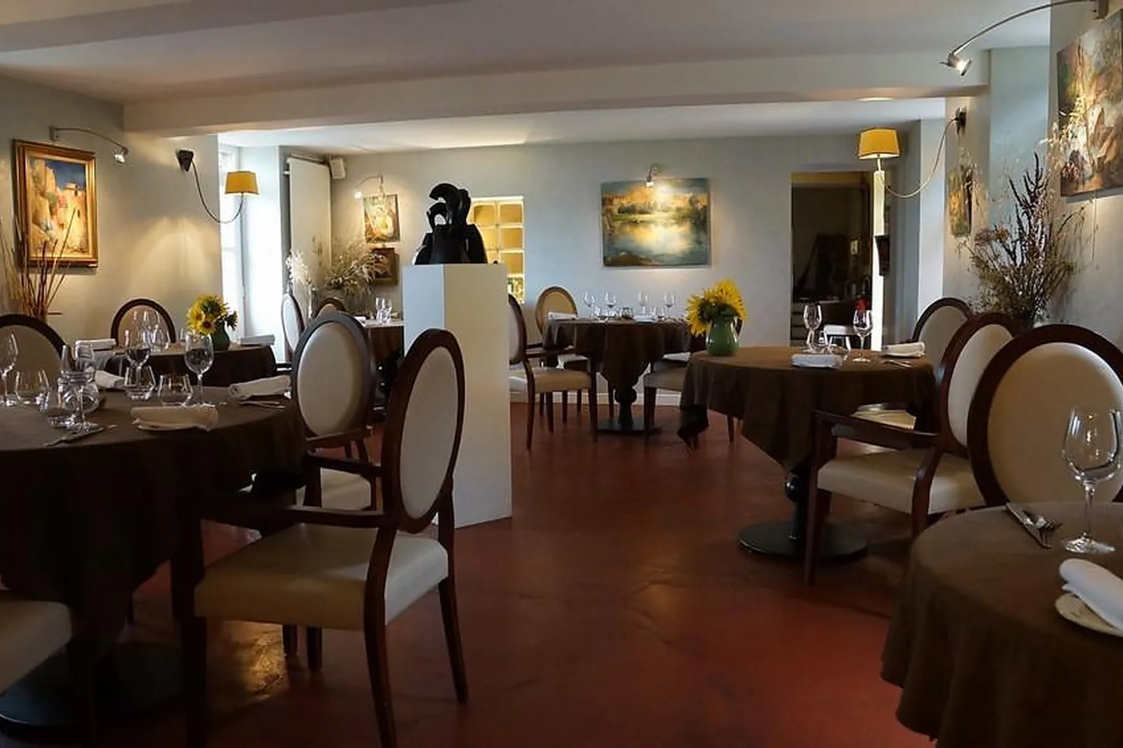 Cafés et Restaurants, RESTAURANTS - CHARROUX (ALLIER) : LA FERME SAINT SÉBASTIEN