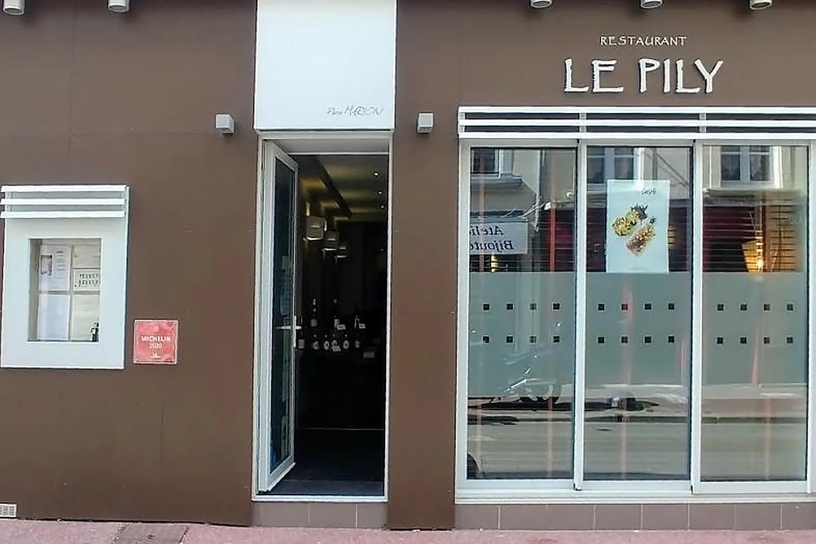 Cafés et Restaurants, RESTAURANTS - CHERBOURG-OCTEVILLE (MANCHE) : LE PILY