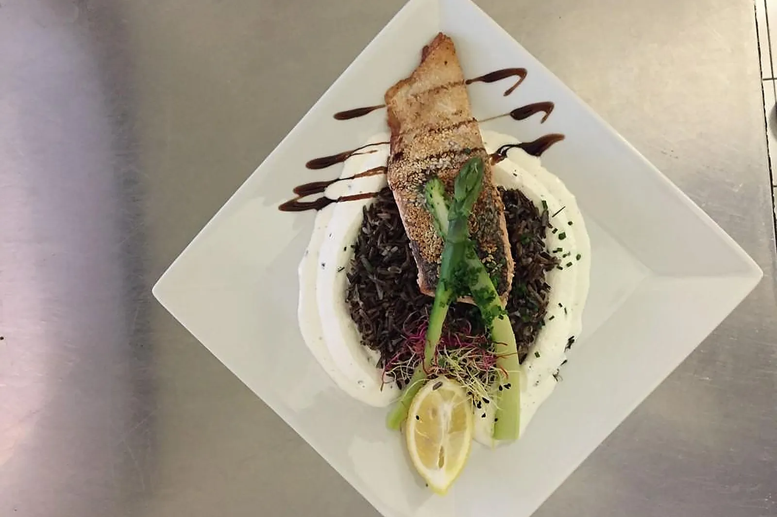 Cafés et Restaurants, RESTAURANTS - CHILLY-MAZARIN (ESSONNE) : LES GOURMANDS DISENT