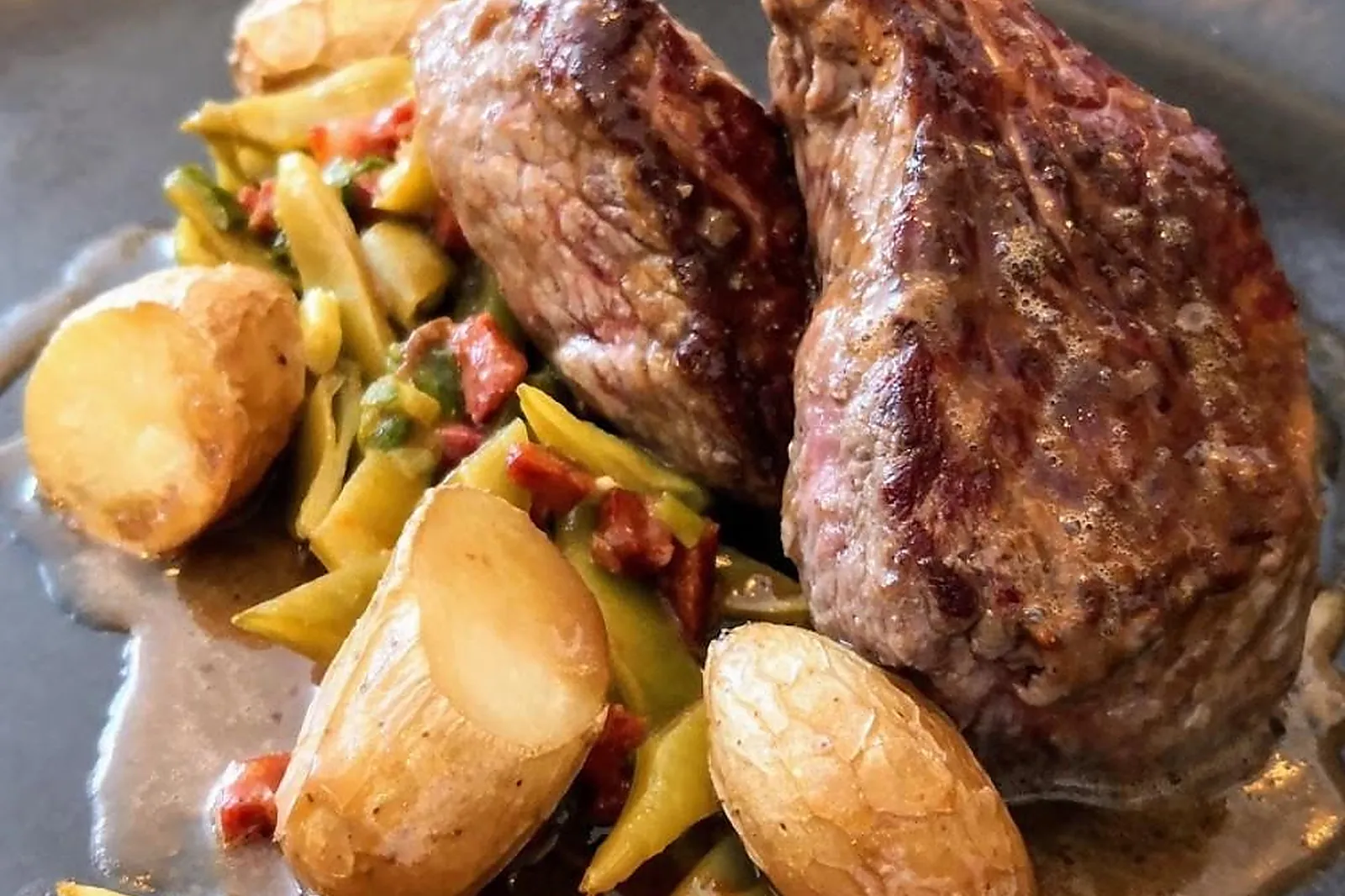 Cafés et Restaurants, RESTAURANTS - CHOLET (MAINE-ET-LOIRE) : LL&RSQUO;OURDISSOIR