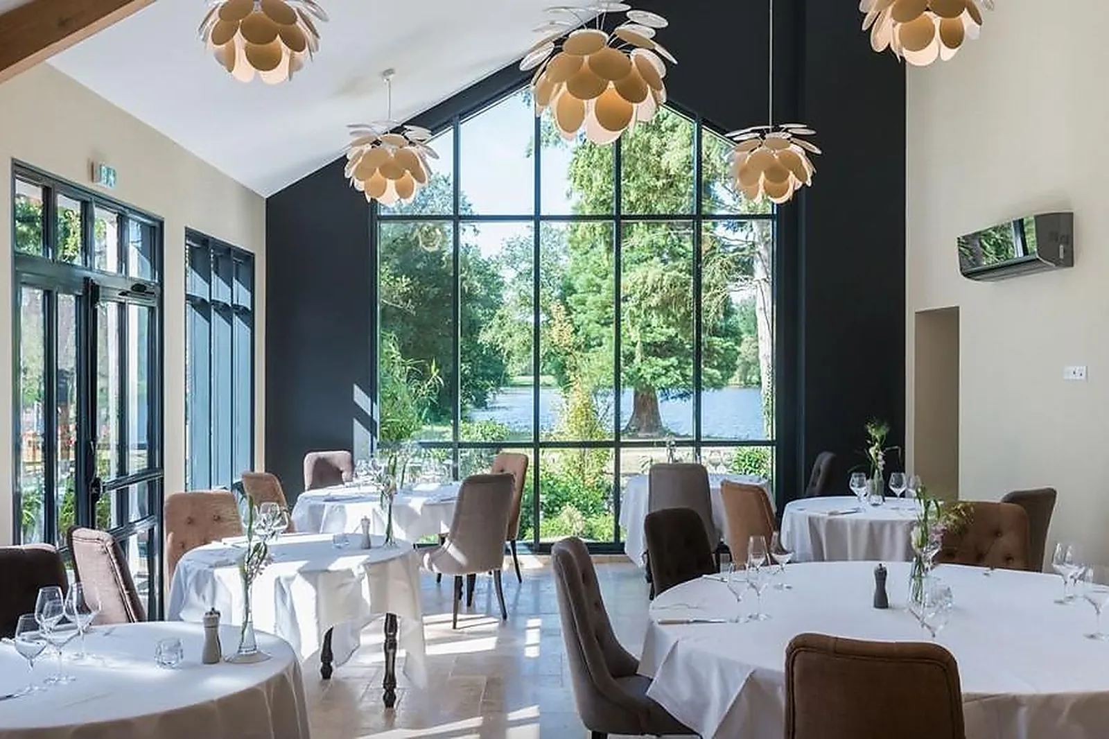 Cafés et Restaurants, RESTAURANTS - CLAIREFONTAINE-EN-YVELINES (YVELINES) : LES TERRASSES DE CLAIREFONTAINE