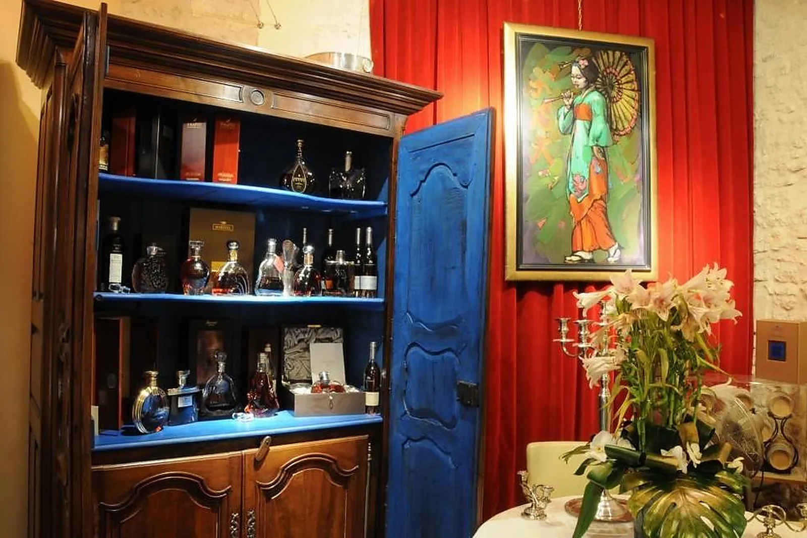 Cafés et Restaurants, RESTAURANTS - COGNAC (CHARENTE) : LE BISTRO DE CLAUDE