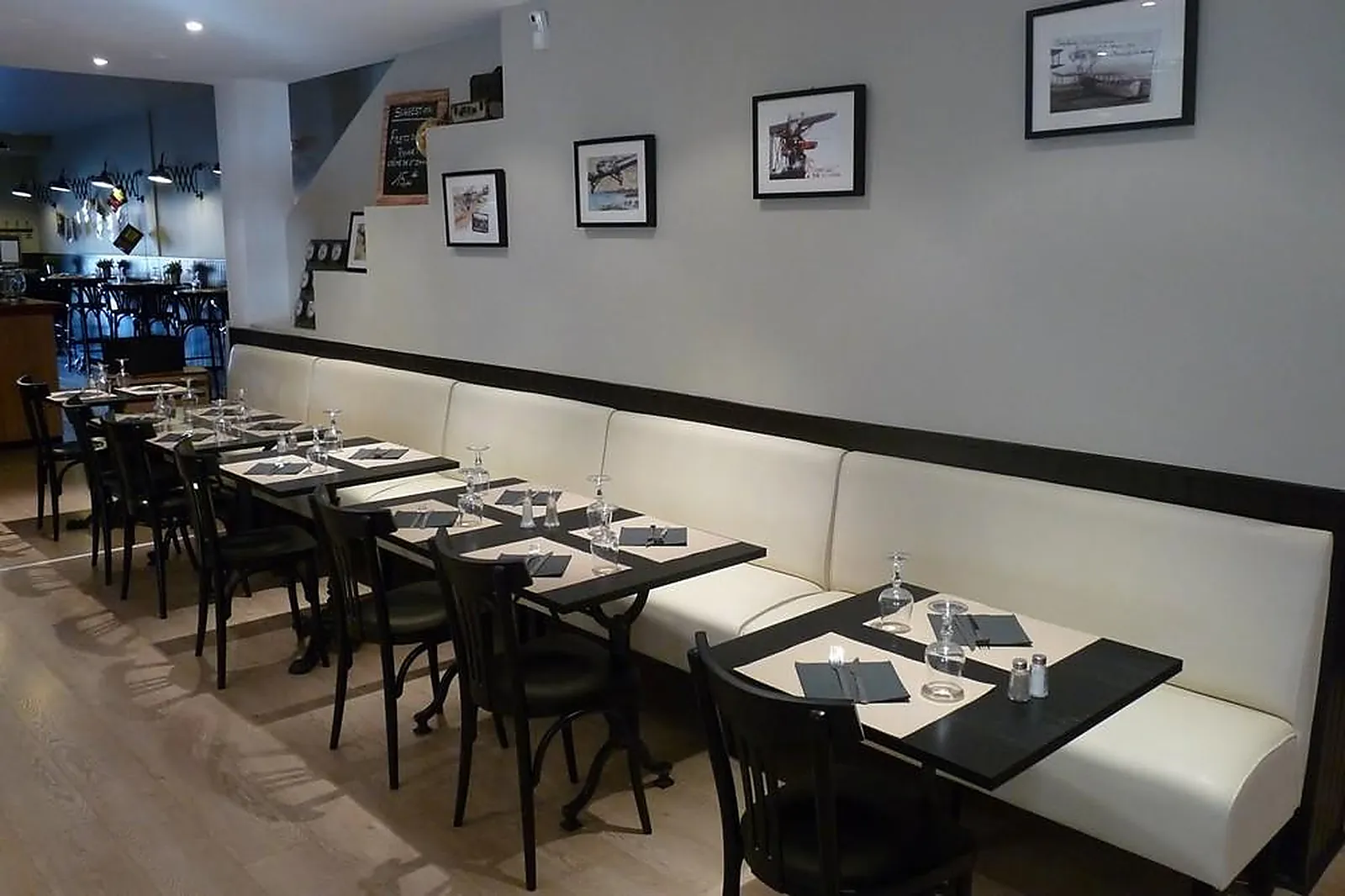 Cafés et Restaurants, RESTAURANTS - COLOMIERS (HAUTE-GARONNE) : RESTAURANT LES AVIATEURS