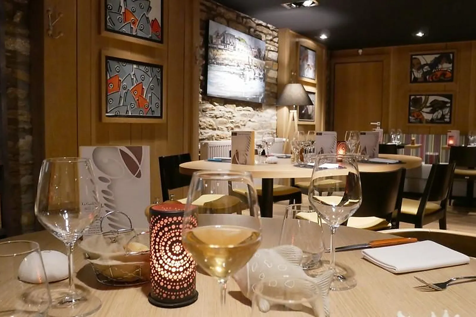 Cafés et Restaurants, RESTAURANTS - CONCARNEAU (FINISTÈRE) : LA COQUILLE CONCARNEAU