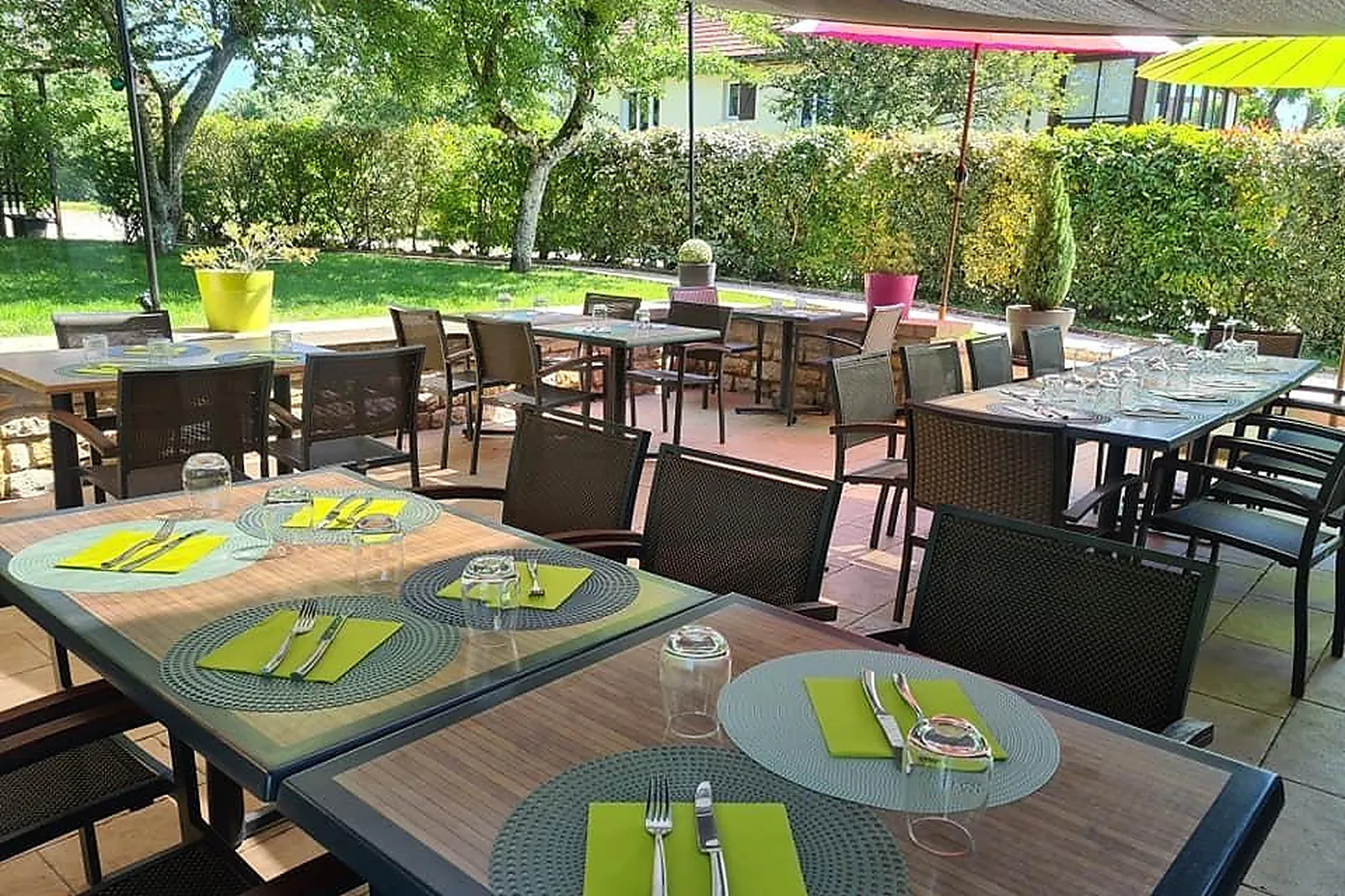 Cafés et Restaurants, RESTAURANTS - COURLAOUX (JURA) : RESTAURANT LL&RSQUO;EPICURIEN