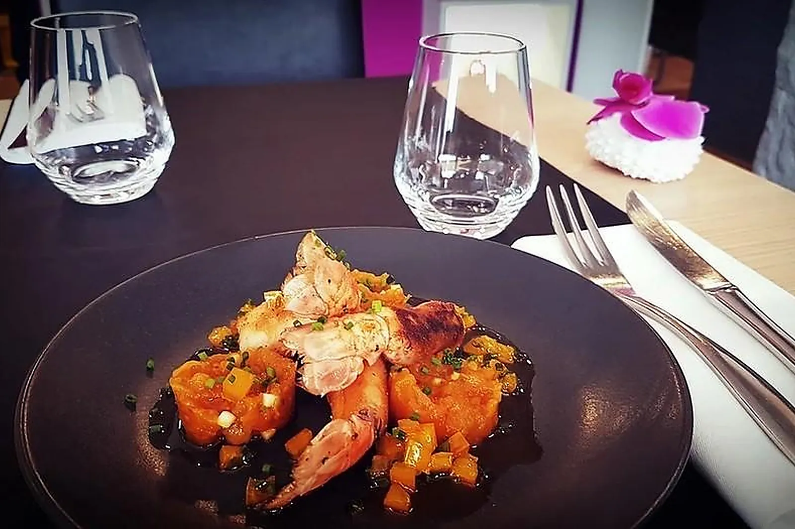 Cafés et Restaurants, RESTAURANTS - COURSEULLES-SUR-MER (CALVADOS) : LE CATLEYA