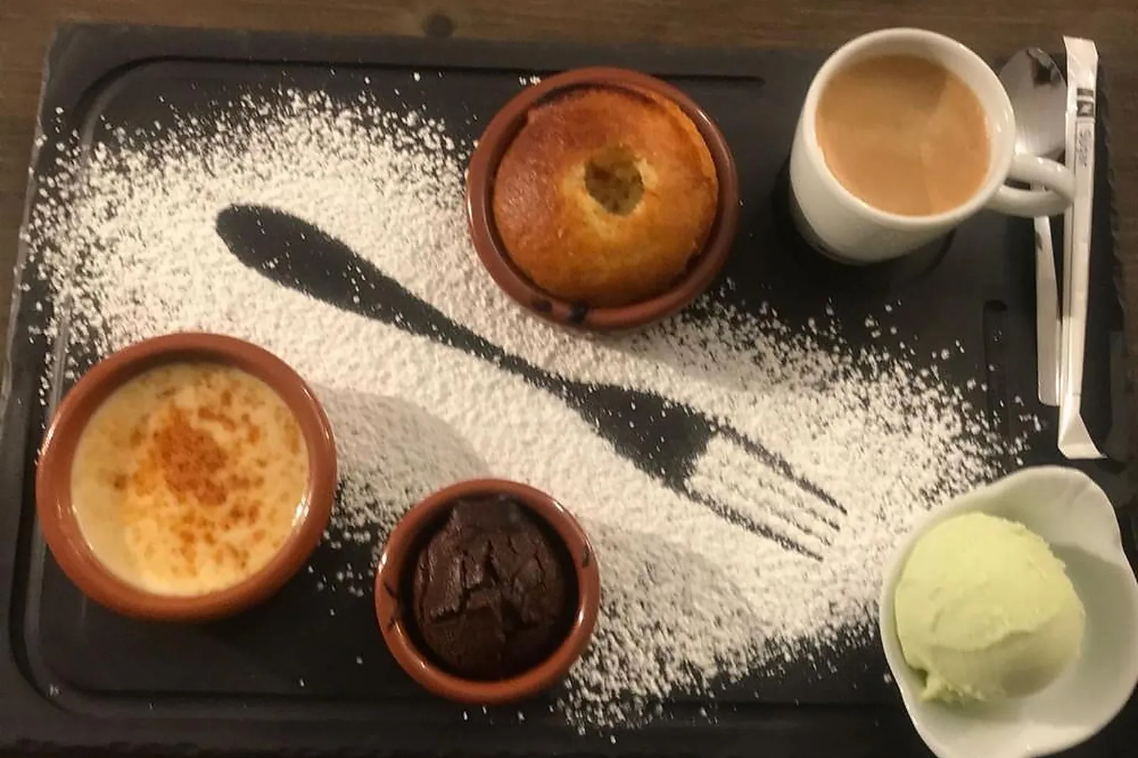 Cafés et Restaurants, RESTAURANTS - CRUIS (ALPES-DE-HAUTE-PROVENCE) : AUBERGE DE LL&RSQUO;ABBAYE