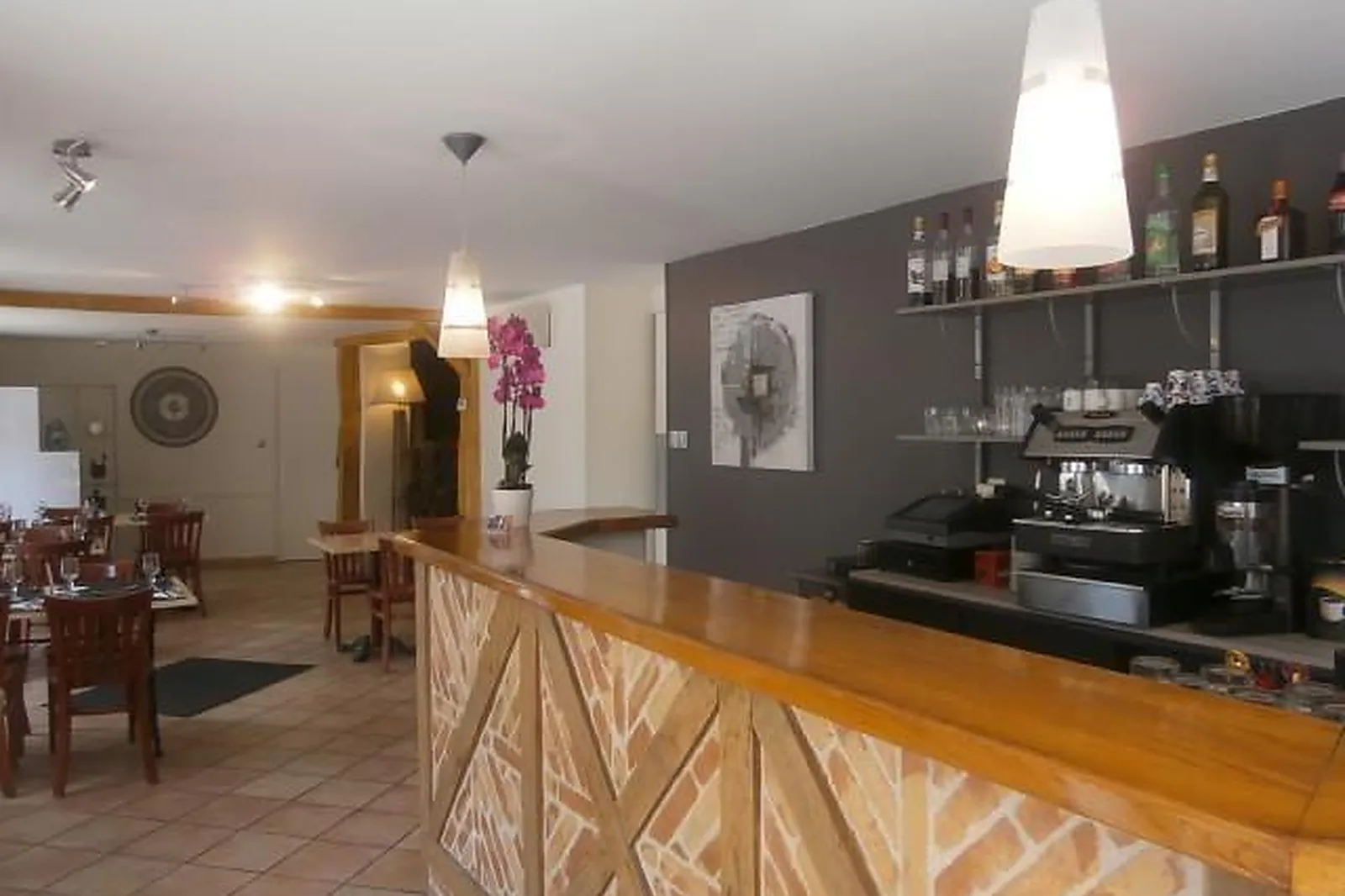 Cafés et Restaurants, RESTAURANTS - CUBLAC (CORRÈZE) : LE VIEUX CANTOU