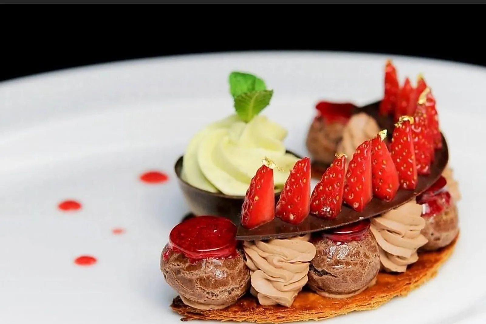 Cafés et Restaurants, RESTAURANTS - DAMPMART (SEINE-ET-MARNE) : LE QUINCANGROGNE