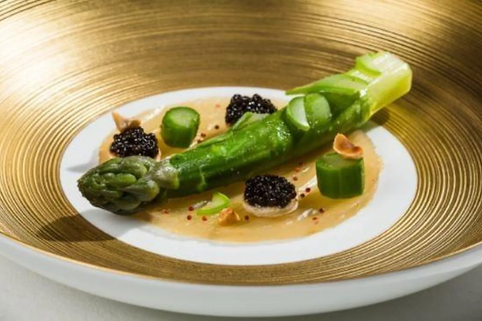 Cafés et Restaurants, RESTAURANTS - DEAUVILLE (CALVADOS) : RESTAURANT MAXIMIN HELLIO