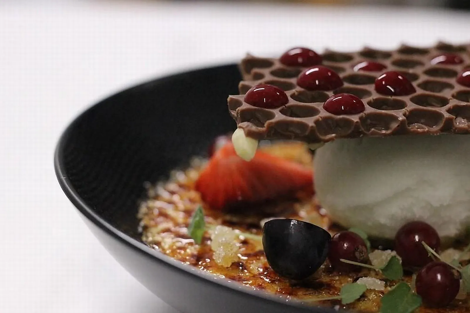 Cafés et Restaurants, RESTAURANTS - DIJON (CÔTE-DL&RSQUO;OR) : POURQUOI PAS DIJON