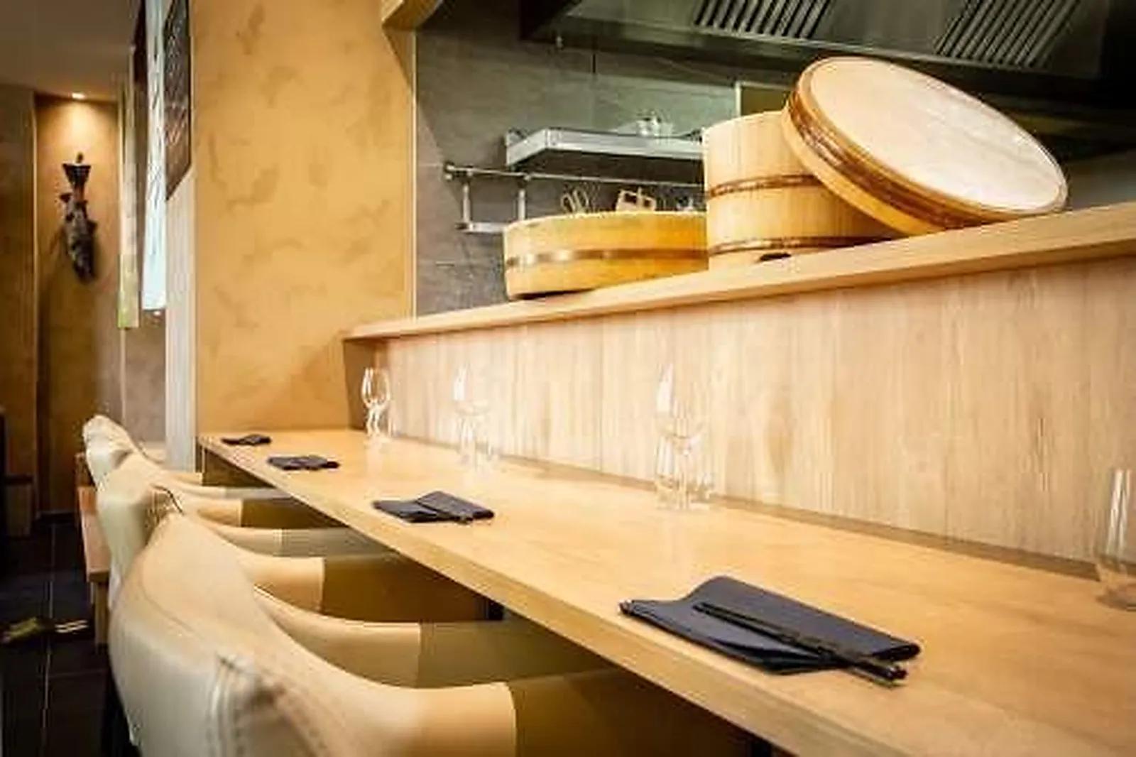 Cafés et Restaurants, RESTAURANTS - DOLE (JURA) : RESTAURANT LIDA-YA