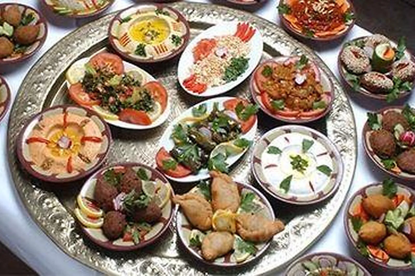 Cafés et Restaurants, RESTAURANTS - ECHIROLLES (ISÈRE) : LE COMPTOIR LIBANAIS