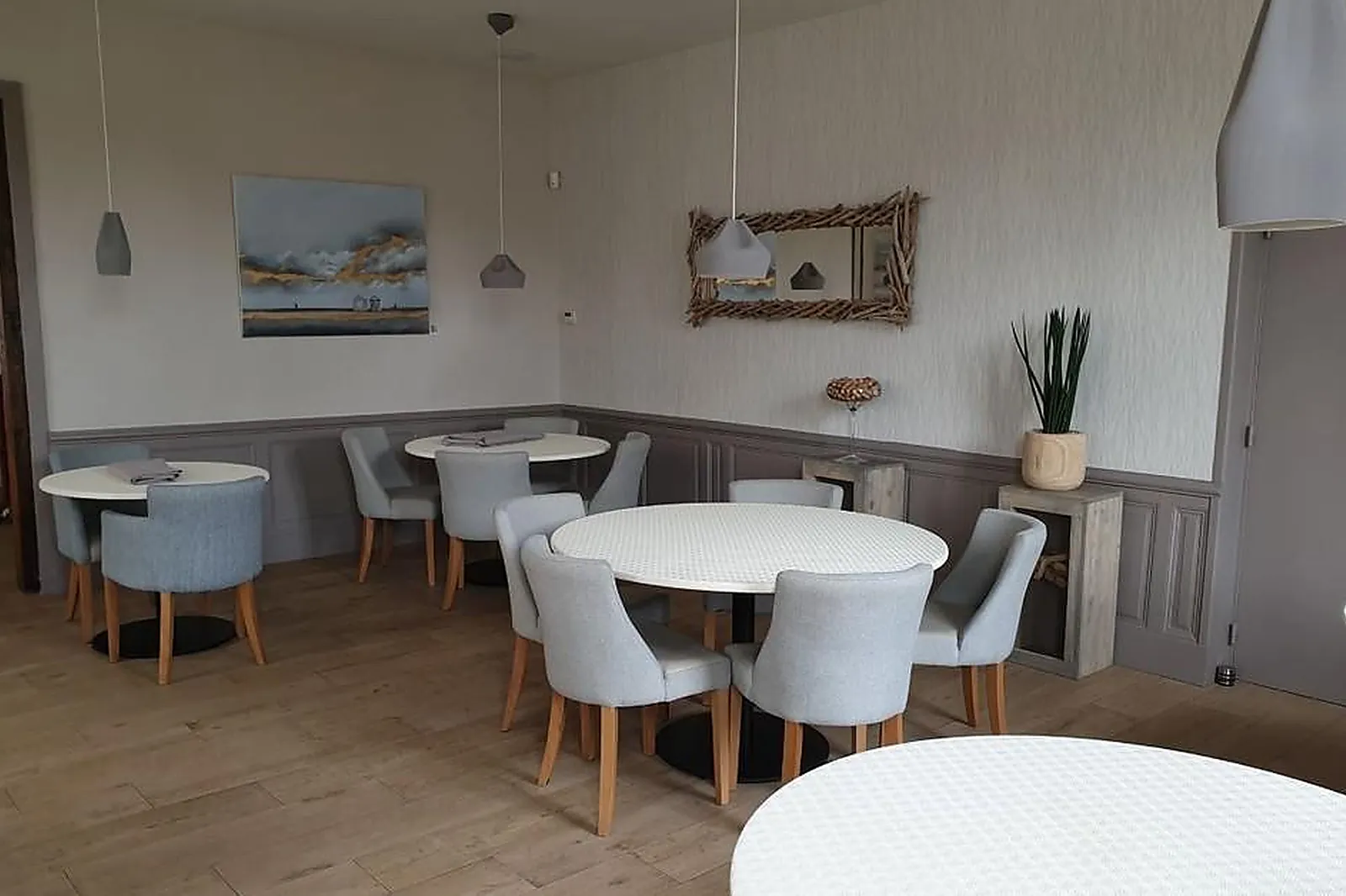 Cafés et Restaurants, RESTAURANTS - FAVIERES (SOMME) : LA CLÉ DES CHAMPS