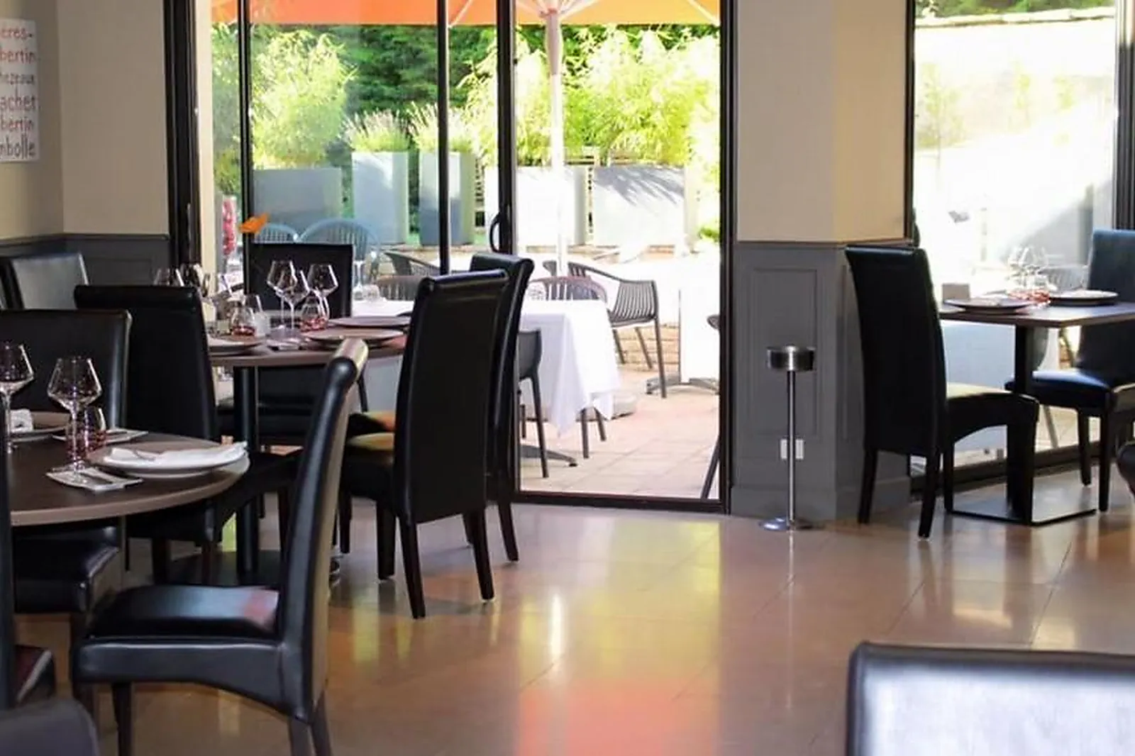 Cafés et Restaurants, RESTAURANTS - FLAGEY-ECHEZEAUX (CÔTE-DL&RSQUO;OR) : RESTAURANT CHRISTIAN QUENEL