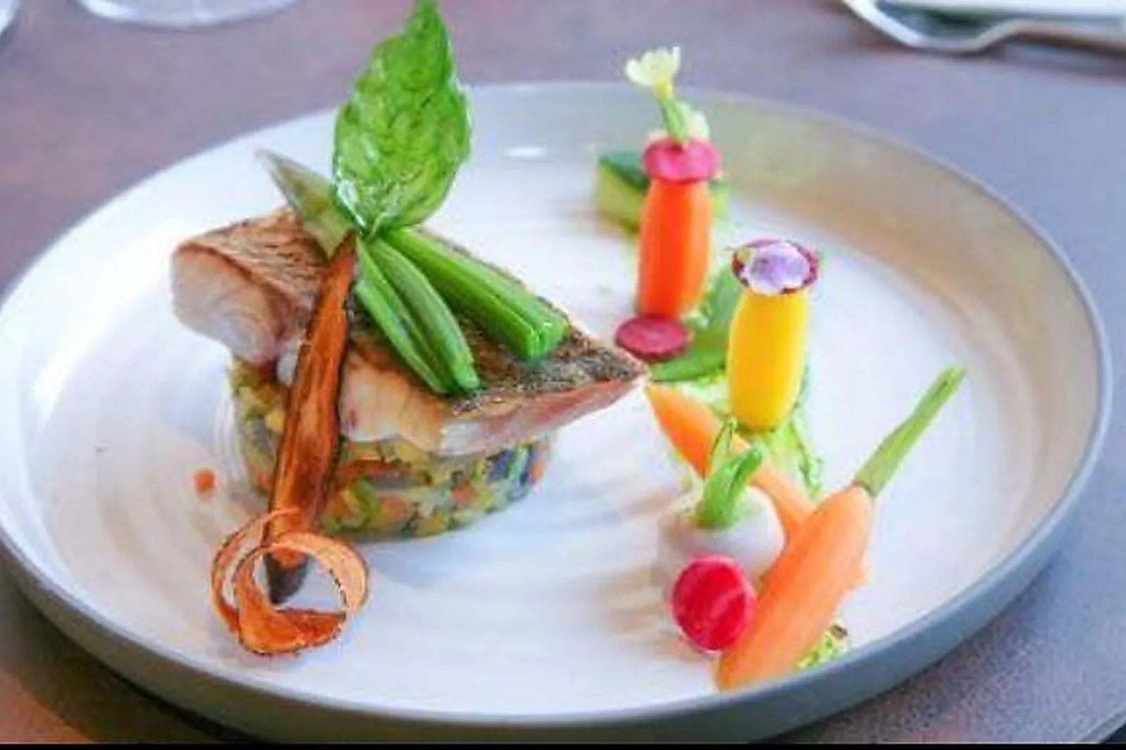 Cafés et Restaurants, RESTAURANTS - FLAGEY-ECHEZEAUX (CÔTE-DL&RSQUO;OR) : RESTAURANT CHRISTIAN QUENEL