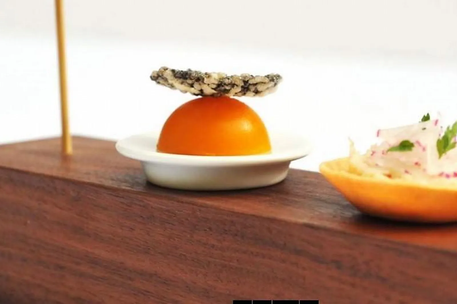 Cafés et Restaurants, RESTAURANTS - FONTAINEBLEAU (SEINE-ET-MARNE) : LL&RSQUO;AXEL