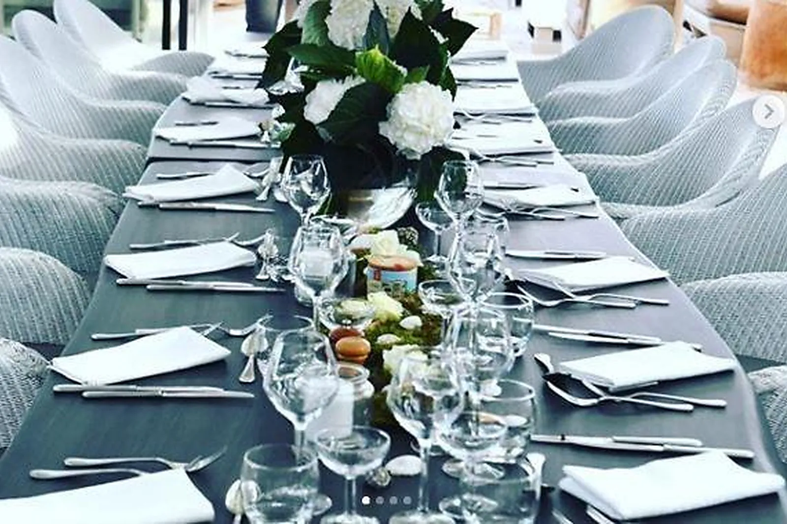 Cafés et Restaurants, RESTAURANTS - FRONTIGNAN (HÉRAULT) : LE POISSON ROUGE